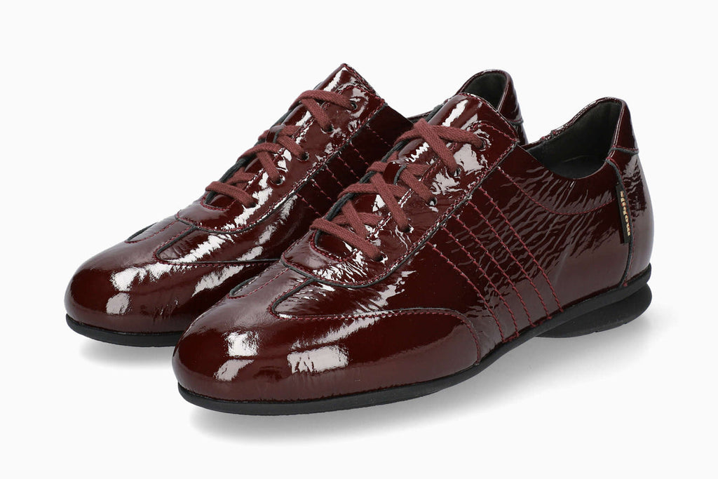 Silla - Oxblood | M6QU