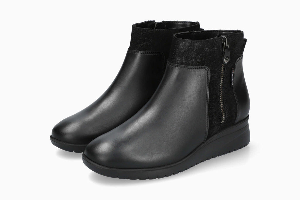 Ivina - Black | M9FR