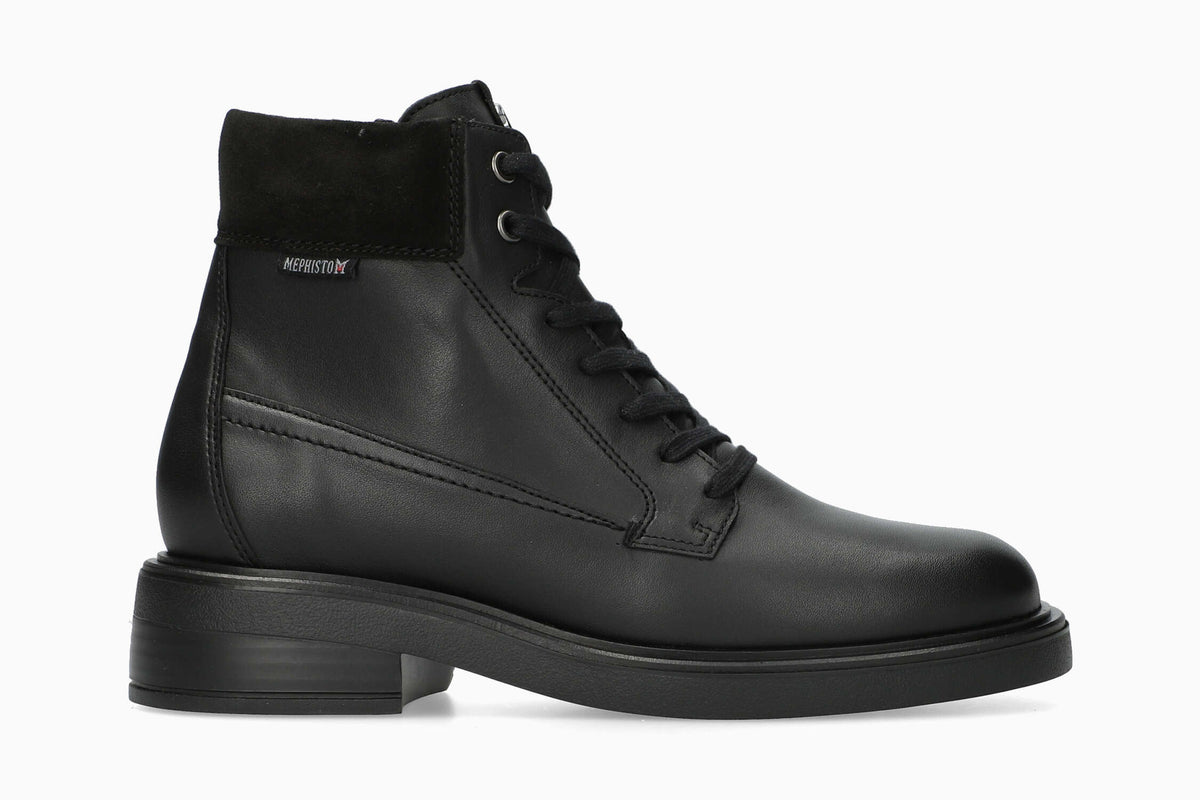 Pia - Black | M8OR